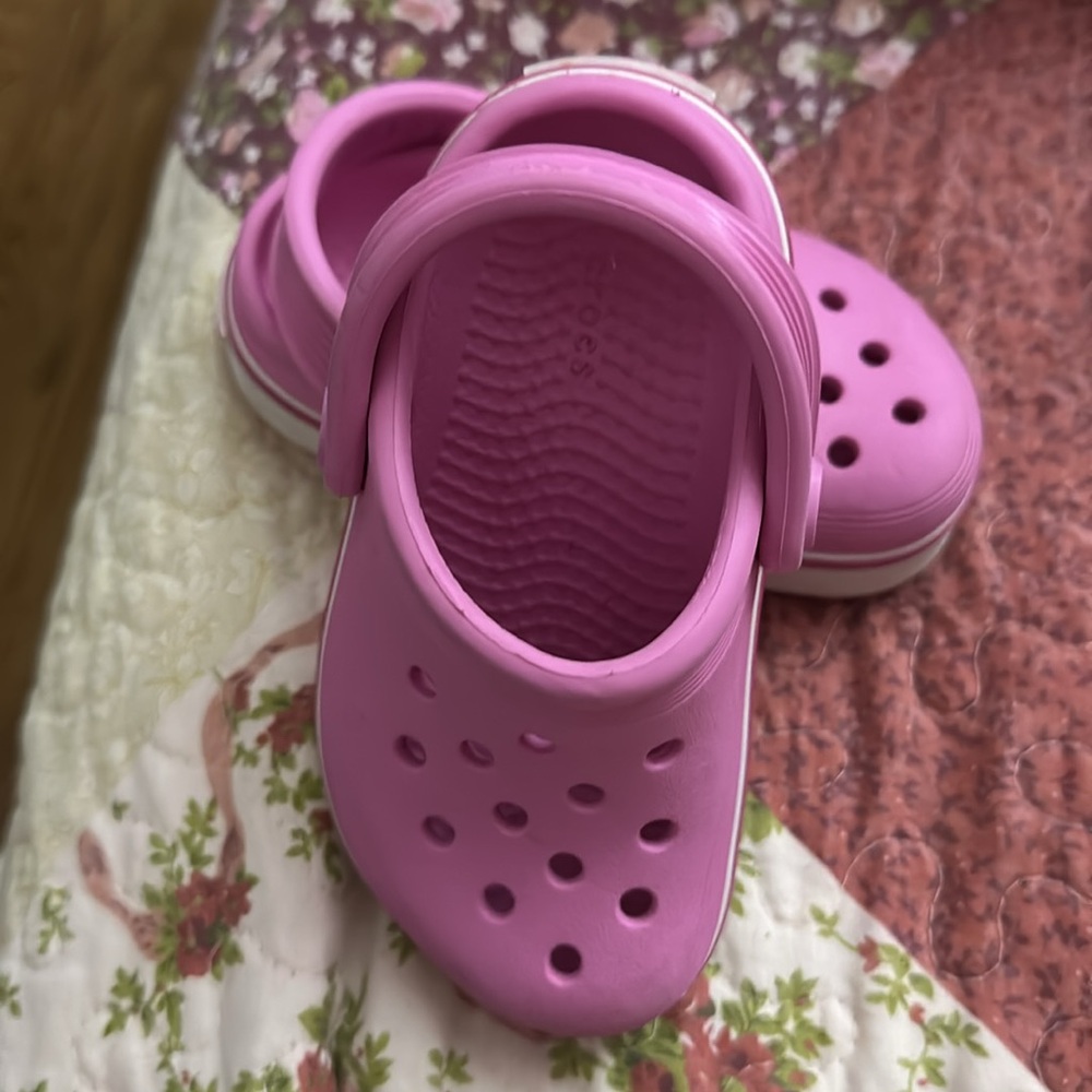 Crocs 6 - Picture 3 of 3